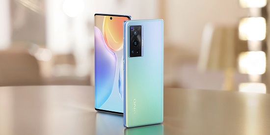 opporeno7和vivo70对比